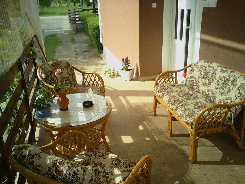 Gacka Rooms Vrhovine ภายนอก รูปภาพ