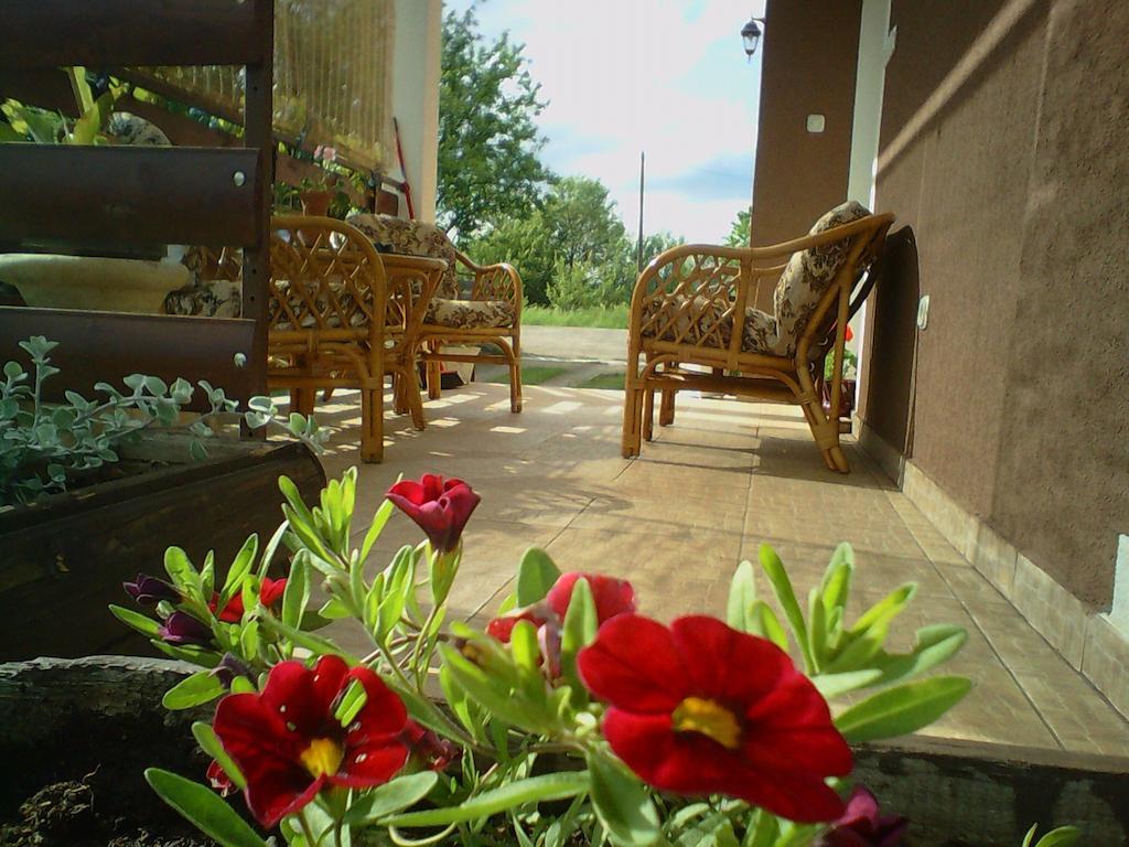 Gacka Rooms Vrhovine ภายนอก รูปภาพ