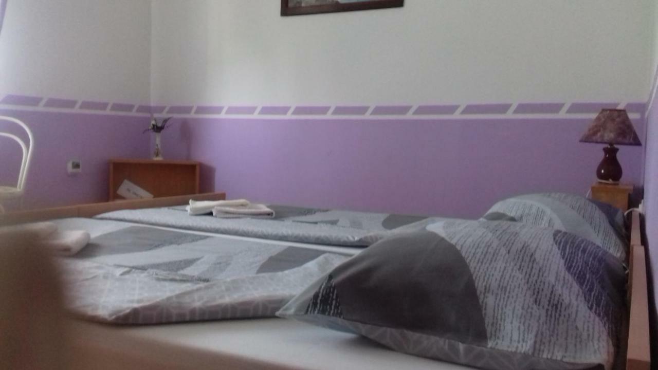 Gacka Rooms Vrhovine ภายนอก รูปภาพ