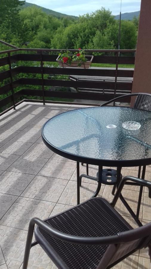 Gacka Rooms Vrhovine ภายนอก รูปภาพ